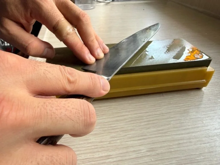 包丁と砥石