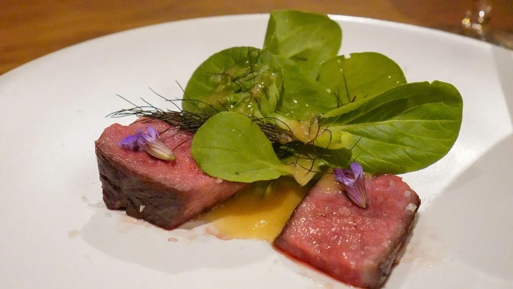 同じ牛肉の違う部位を